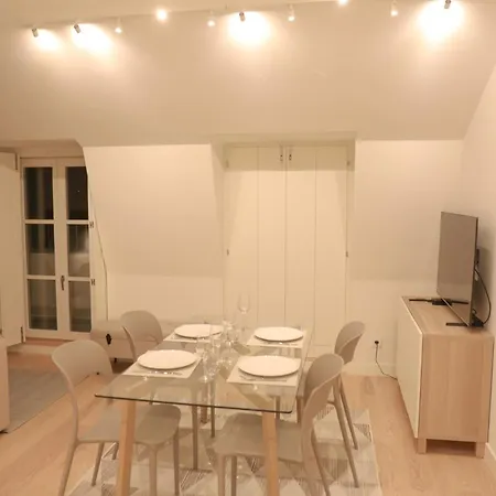 Ajuda Palace Apartment