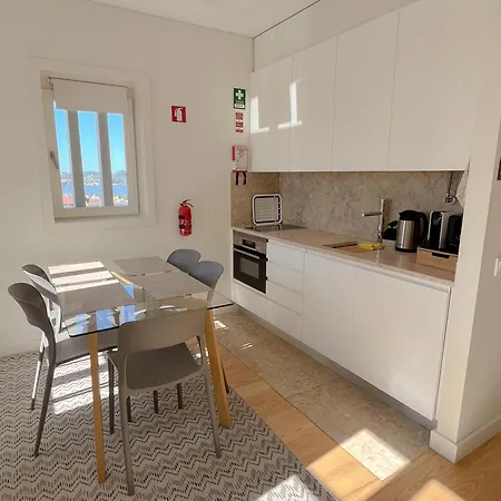 Apartamento Ajuda Palace *
